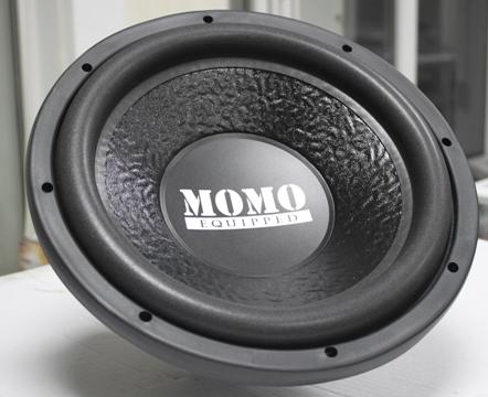 Автомобильный сабвуфер MOMO UB-1512 Автомобильный сабвуфер MOMO UB-1512